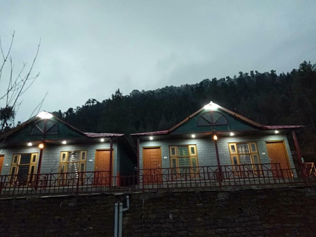 Nandan Kanan Auli Resort Joshīmath Exterior foto